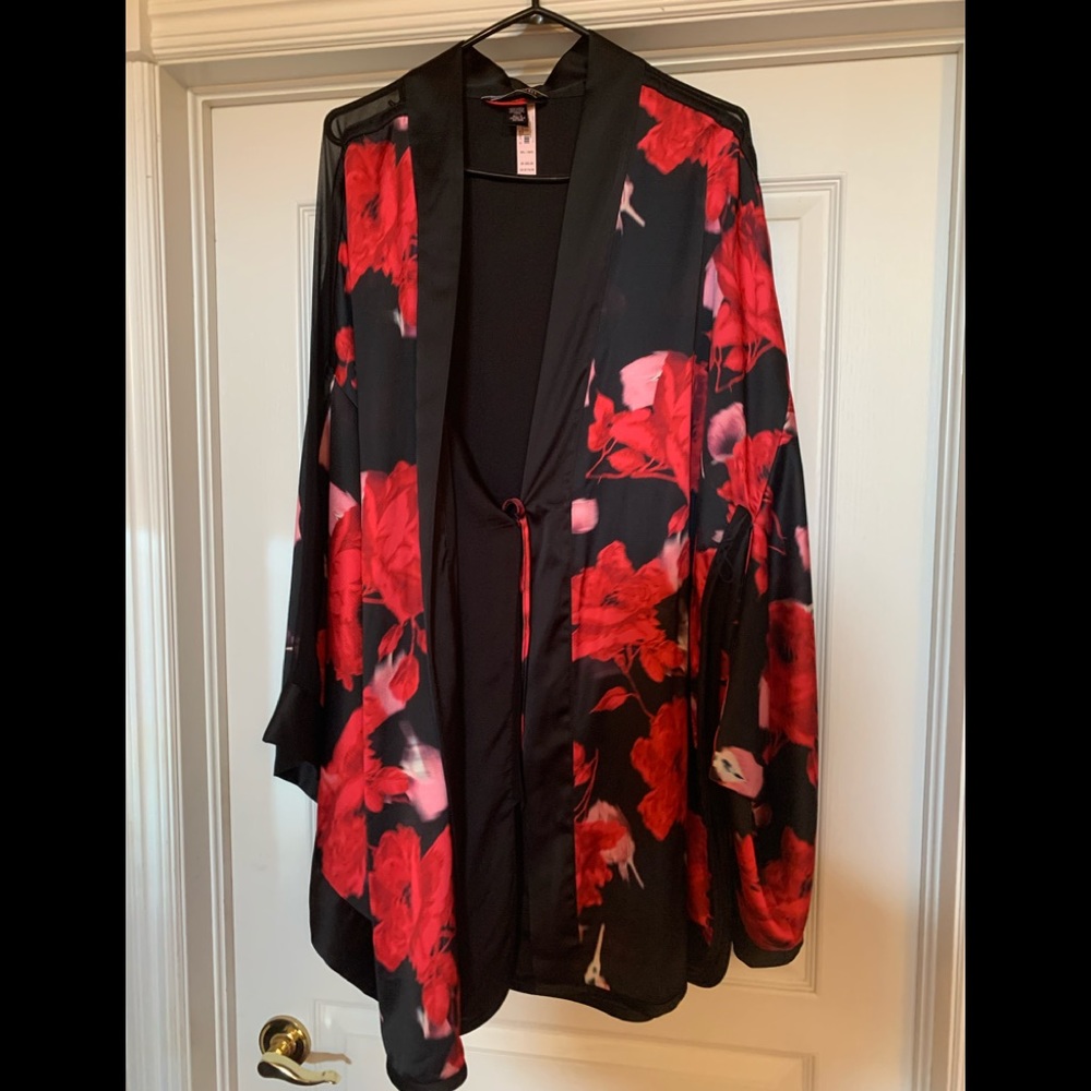 Victoria secret kimono robe - Picture 4 of 8